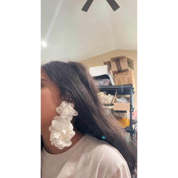 White flower earrings , huge feathered large Snow White big long fabric floral - Picture 2 of 5